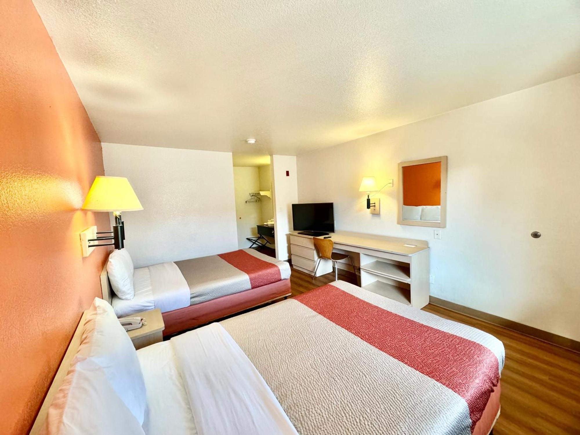 Motel 6-Bellflower, Ca - Los Angeles Exterior photo