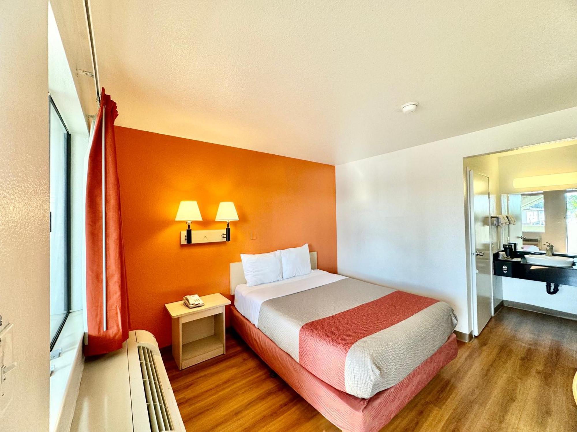Motel 6-Bellflower, Ca - Los Angeles Exterior photo